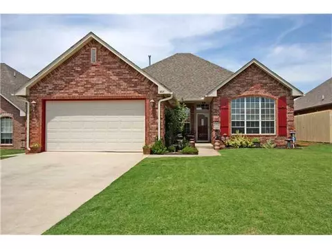 605 Elder Ln, Mustang, OK 73064 photo 1