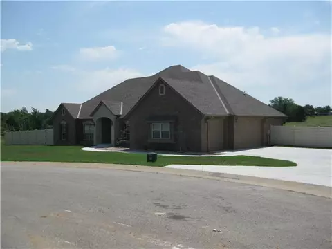 306 Mounds Rd, Harrah, OK 73045 photo 2