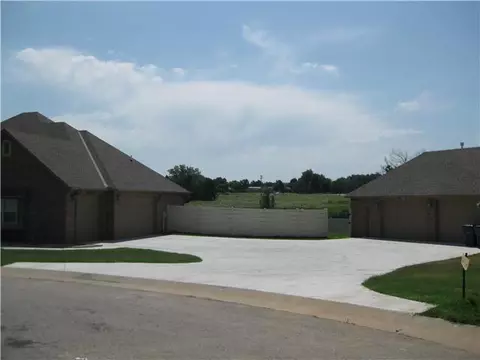 306 Mounds Rd, Harrah, OK 73045 photo 3