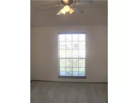 2001 Stonegate, Tuttle, OK 73089 photo 8