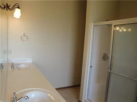 2001 Stonegate, Tuttle, OK 73089 photo 9