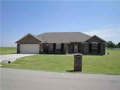 2001 Stonegate, Tuttle, OK 73089 photo 1