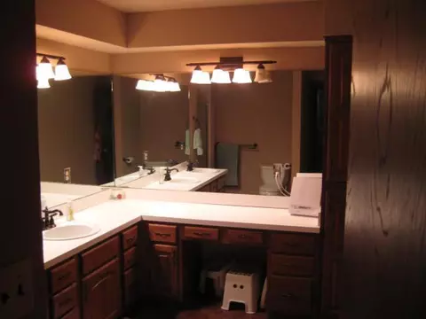 322 E 3rd St, Edmond, OK 73034 photo 12