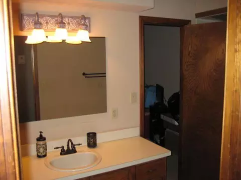 322 E 3rd St, Edmond, OK 73034 photo 6