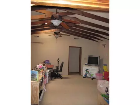 322 E 3rd St, Edmond, OK 73034 photo 10