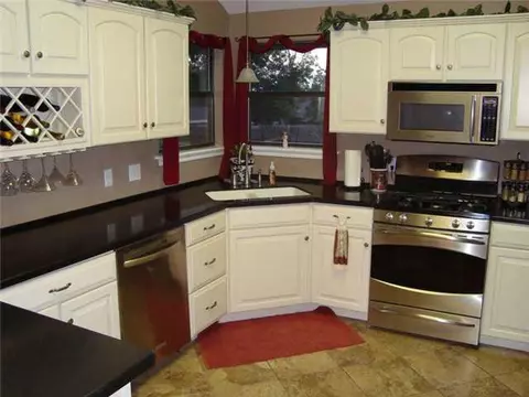 464 Waterfront Dr, Norman, OK 73071 photo 3