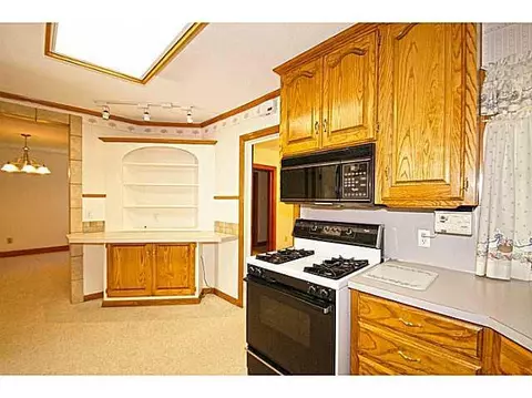 232 E 5th St, Edmond, OK 73034 photo 7