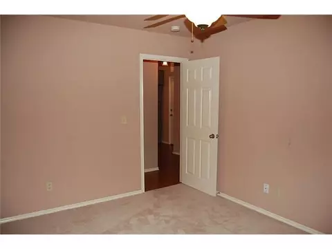Undisclosed, Norman, OK 73072 photo 18