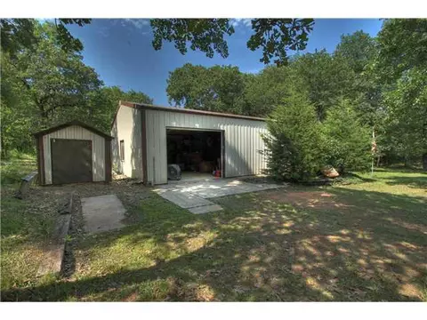 21319 Judy Cir, Mcloud, OK 74851 photo 4