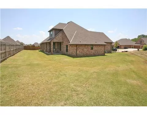 405 War Eagle, Yukon, OK 73099 photo 9