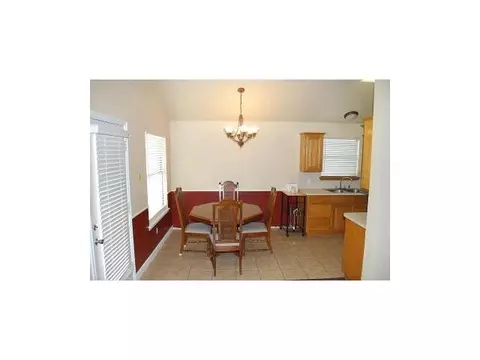 2301 Avenel Dr, Moore, OK 73160 photo 5