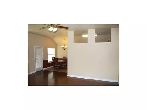 2301 Avenel Dr, Moore, OK 73160 photo 3