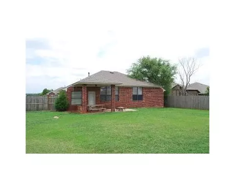 2301 Avenel Dr, Moore, OK 73160 photo 15