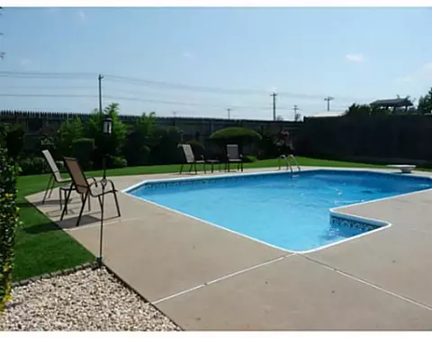 124 E Olympic Dr, Yukon, OK 73099 photo 16