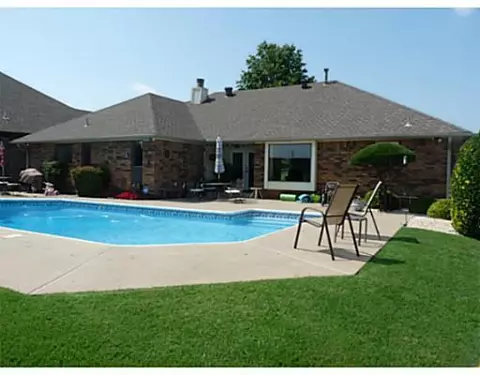 124 E Olympic Dr, Yukon, OK 73099 photo 19