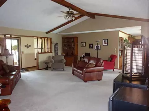 124 E Olympic Dr, Yukon, OK 73099 photo 6