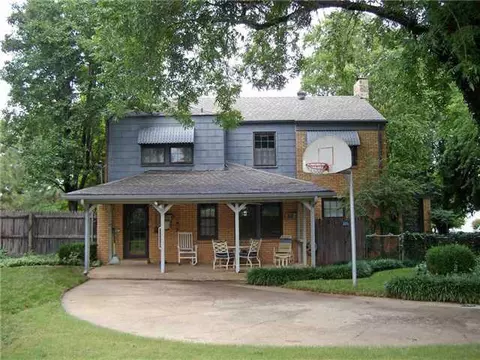 840 Maple St, Yukon, OK 73099 photo 3
