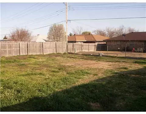 608 19th St, Moore, OK 73160 photo 16