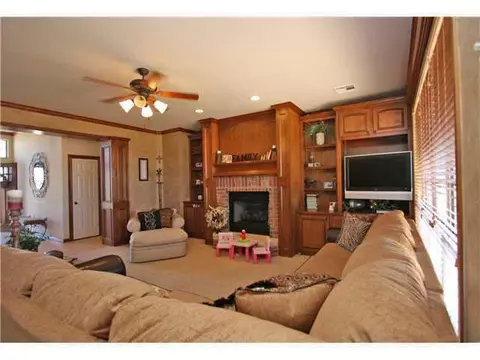 1405 Riata Rd, Tuttle, OK 73089 photo 8