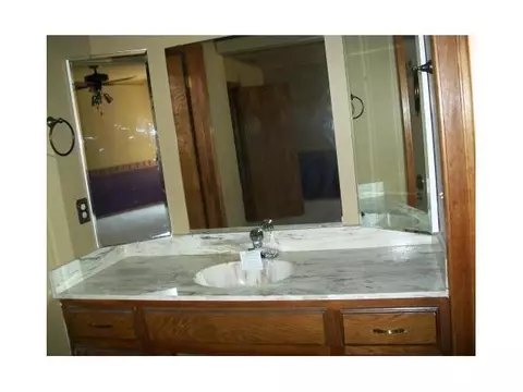 228 E Platt Dr, Yukon, OK 73099 photo 11