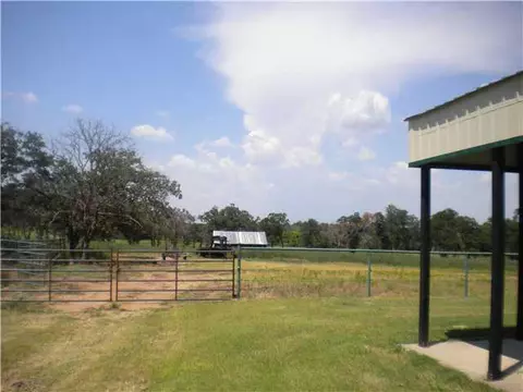 1071 James Robinson Rd, Mcloud, OK 74851 photo 3