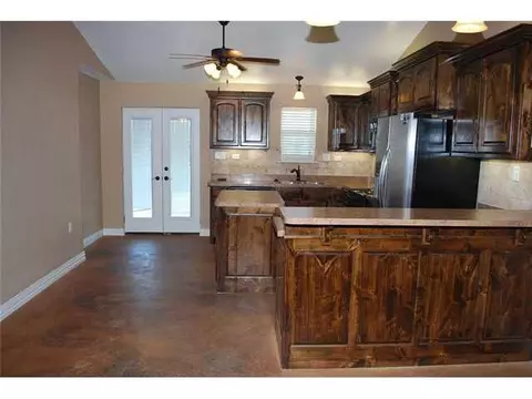 1071 James Robinson Rd, Mcloud, OK 74851 photo 6