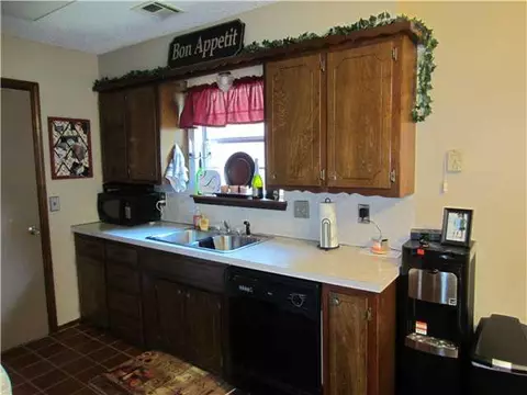 103 Taft Dr, Chickasha, OK 73018 photo 8