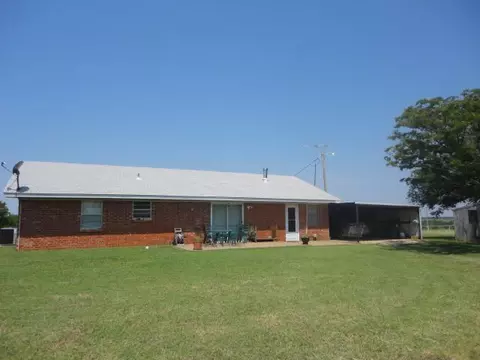 3905 S Mockingbird Rd, Chickasha, OK 73018 photo 16