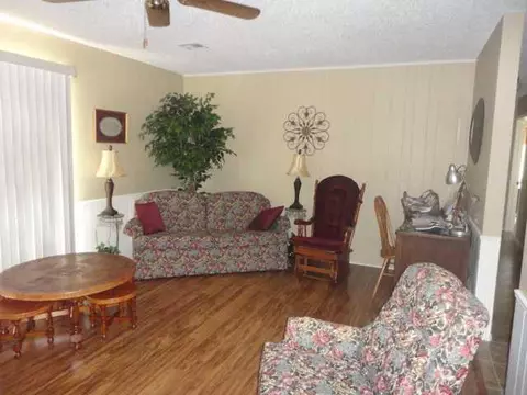 3905 S Mockingbird Rd, Chickasha, OK 73018 photo 2