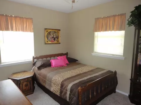 3905 S Mockingbird Rd, Chickasha, OK 73018 photo 12