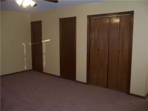 2312 Cedar Brook Dr, Moore, OK 73160 photo 8