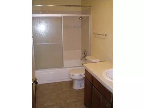 2312 Cedar Brook Dr, Moore, OK 73160 photo 11