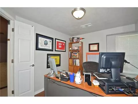 2129 Westmore Dr, Moore, OK 73170 photo 5