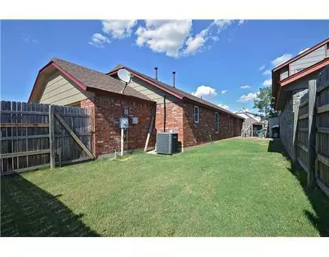 2129 Westmore Dr, Moore, OK 73170 photo 15