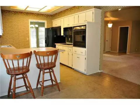 13000 Red Eagle Pass, Edmond, OK 73013 photo 9