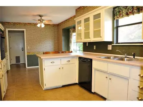 13000 Red Eagle Pass, Edmond, OK 73013 photo 7