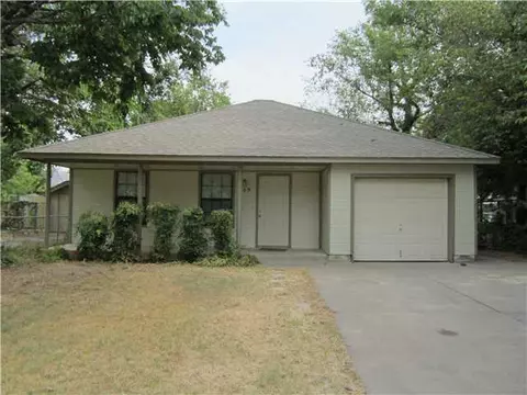 105 E Himes St, Norman, OK 73069 photo 1