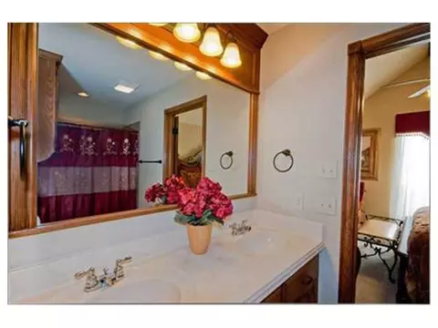 111 Whispering Lakes Dr, Tuttle, OK 73089 photo 17