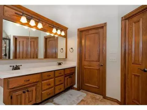 111 Whispering Lakes Dr, Tuttle, OK 73089 photo 12