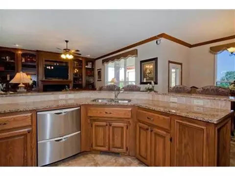 111 Whispering Lakes Dr, Tuttle, OK 73089 photo 7