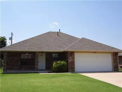 824 19th St, Moore, OK 73160 photo 1