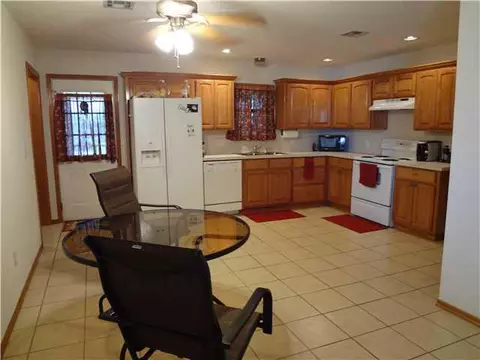 824 19th St, Moore, OK 73160 photo 4
