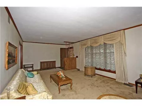 812 38th St, Oklahoma City, OK 73109 photo 2