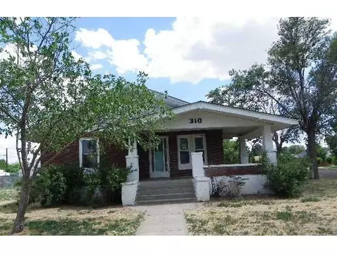 310 Oak, Hooker, OK 73945 photo 1