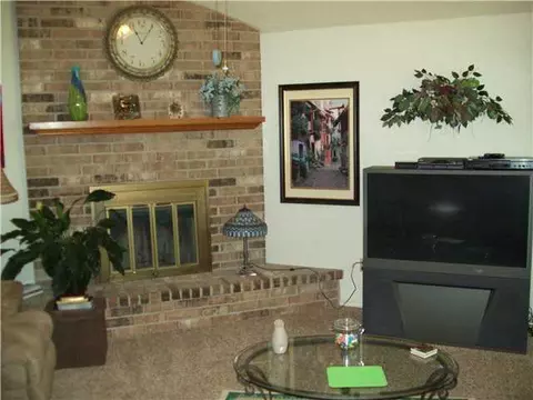 2201 Foxfire Rd, Edmond, OK 73003 photo 4