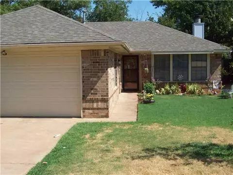 2201 Foxfire Rd, Edmond, OK 73003 photo 1