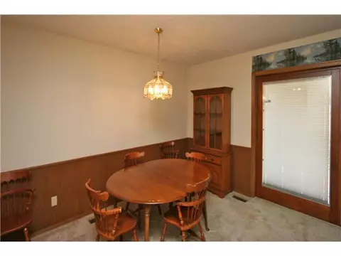4008 N Riverside Dr, Bethany, OK 73008 photo 5