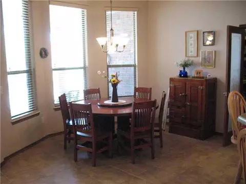 4603 Timber Ridge Rd, Tuttle, OK 73089 photo 8