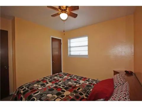 319 Elder Ln, Mustang, OK 73064 photo 12