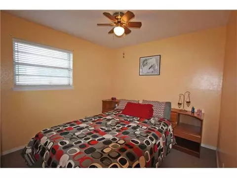 319 Elder Ln, Mustang, OK 73064 photo 11